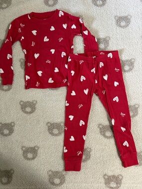 Toddler Red Heart Print Pajama Set - Long Sleeve Top & Pants 3T